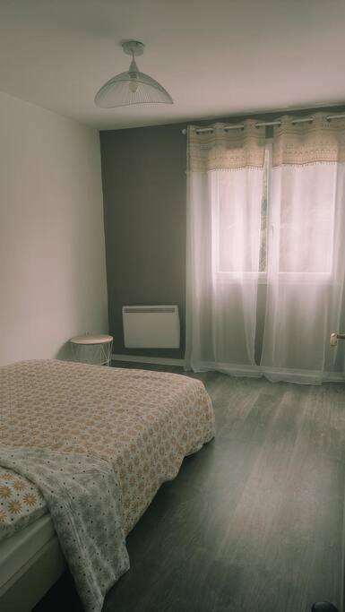 アティス・モンスF4 - Duplex Spacieux Proche D'Orlyアパートメント エクステリア 写真