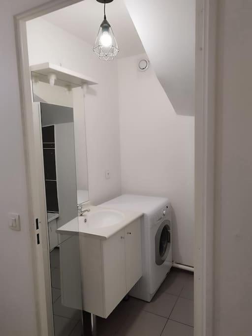 アティス・モンスF4 - Duplex Spacieux Proche D'Orlyアパートメント エクステリア 写真